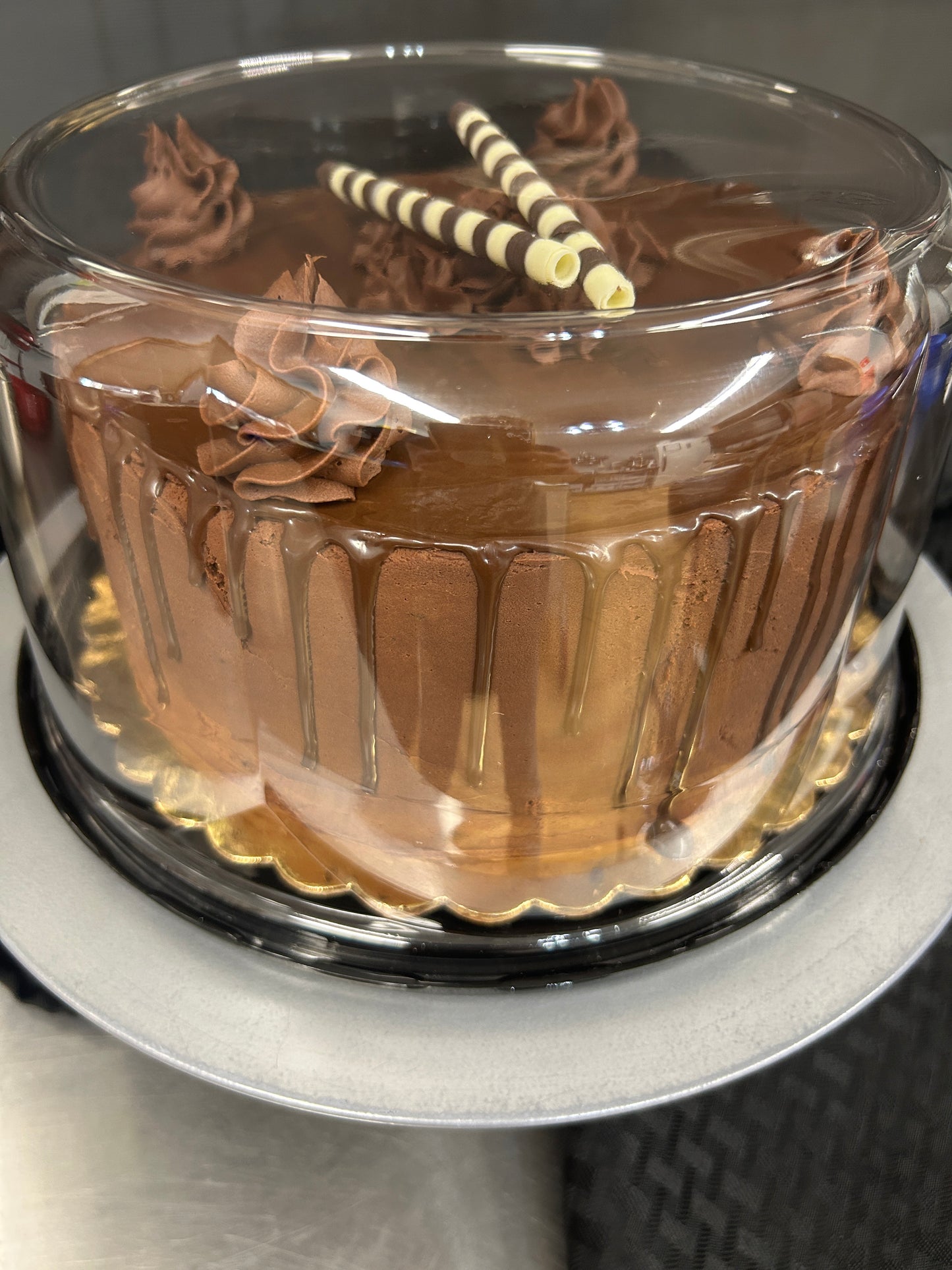 Chocolate Ganache Drizzle Cake - 8"