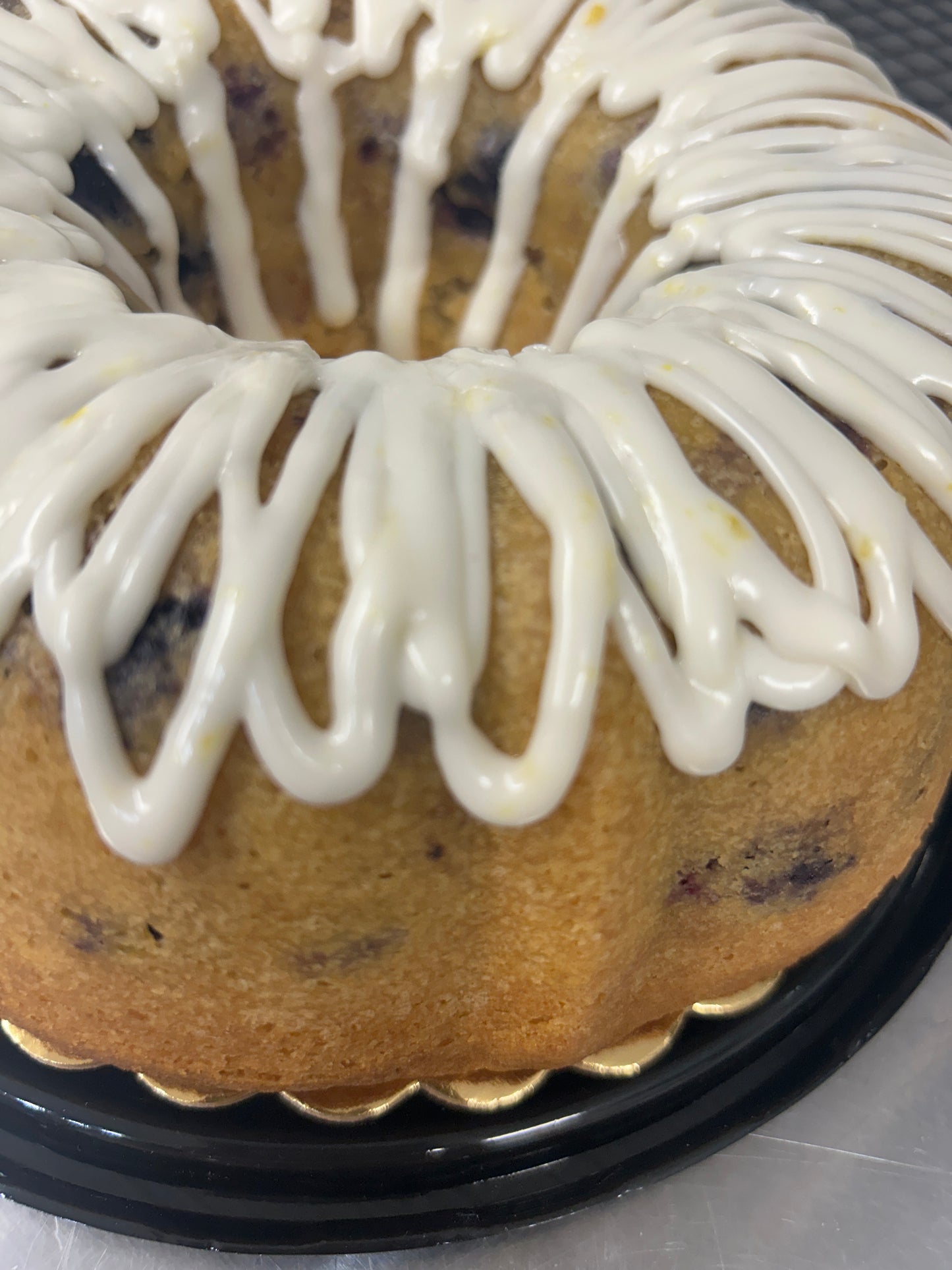Lemon Blueberry Bundt Cake with Lemon glaze - 10"