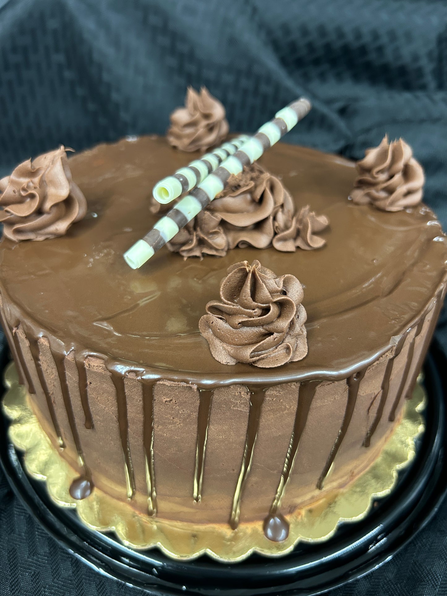 Chocolate Ganache Drizzle Cake - 9"